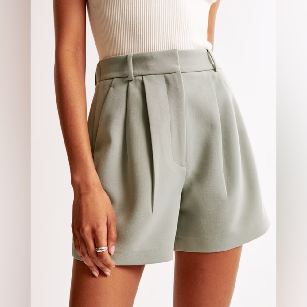 Abercrombie & Fitch Sage Green High-Waist Pleated Shorts